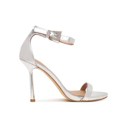 Guess Sandały FLPINS LEL03 Srebrny ze sklepu MODIVO w kategorii Sandały damskie - zdjęcie 187692350