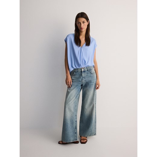 Reserved - Kopertowa bluzka z wiskozy - jasnoniebieski ze sklepu Reserved w kategorii Bluzki damskie - zdjęcie 187695401