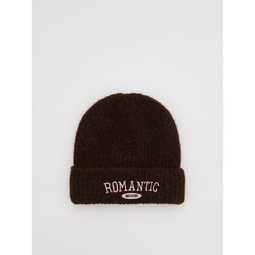 Reserved - Dzianinowa czapka z haftem - mahoniowy ze sklepu Reserved w kategorii Czapki dziecięce - zdjęcie 187695510