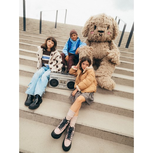 Reserved - Buty trekkingowe z ociepleniem - czarny ze sklepu Reserved w kategorii Buty zimowe dziecięce - zdjęcie 187695542