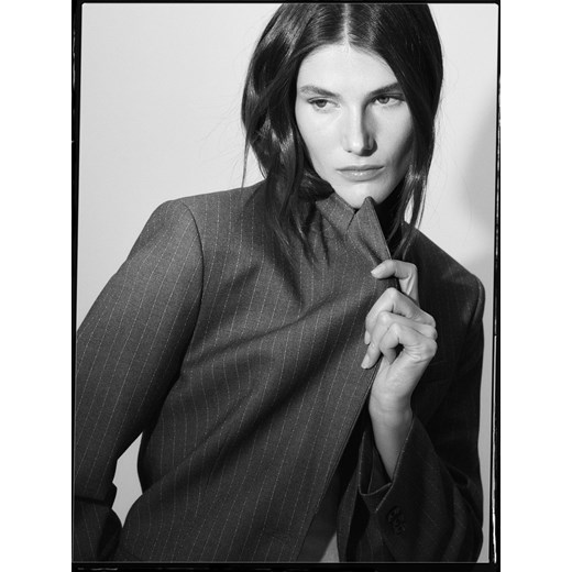 Reserved - Jednorzędowa marynarka z wiskozą - ciemnoszary ze sklepu Reserved w kategorii Marynarki damskie - zdjęcie 187695562