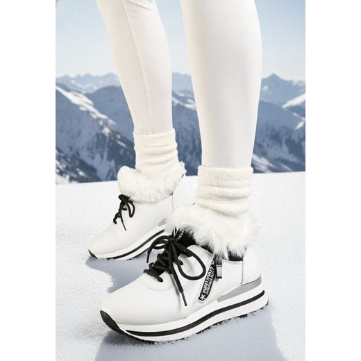 Białe Botki Sneakersy na Grubej Podeszwie z Futerkiem Biqilee ze sklepu born2be.pl w kategorii Buty sportowe damskie - zdjęcie 187696534