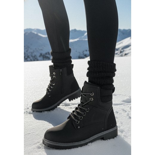 Czarne Płaskie Klasyczne Traperki ze Sznurowaniem Lobanne ze sklepu born2be.pl w kategorii Workery damskie - zdjęcie 187696571