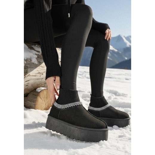 Czarne Śniegowce VICES na Grubej Podeszwie z Haftem i Skarpetkową Cholewką Enantia ze sklepu born2be.pl w kategorii Śniegowce damskie - zdjęcie 187696593