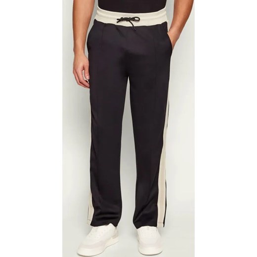 GUESS ACTIVE Spodnie dresowe FULVIO | Regular Fit ze sklepu Gomez Fashion Store w kategorii Spodnie męskie - zdjęcie 187696980