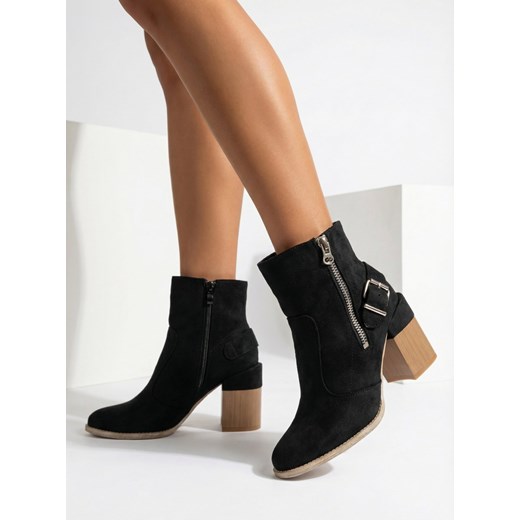 Royalfashion Czarne eko zamszowe damskie botki na słupku Acimra ze sklepu royalfashion.pl w kategorii Botki - zdjęcie 187699103