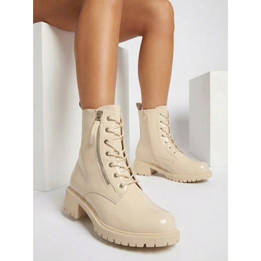 Royalfashion Beżowe eko skórzane damskie botki workery Seddaga ze sklepu royalfashion.pl w kategorii Workery damskie - zdjęcie 187699123