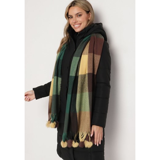 Zielony Prostokątny Szalik z Kolorowymi Pomponami Komo ze sklepu born2be.pl w kategorii Szaliki i chusty damskie - zdjęcie 187700530