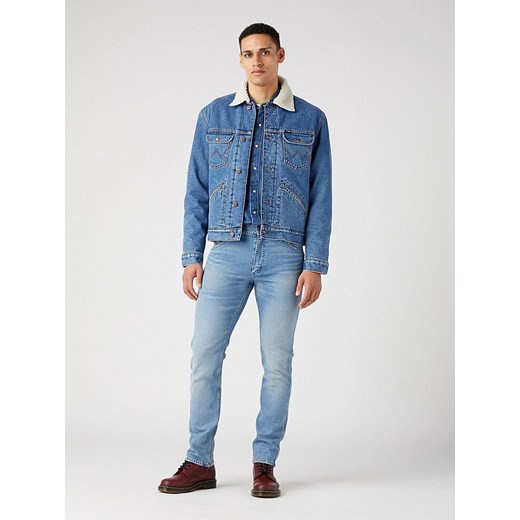 Wrangler Kurtka dżinsowa w kolorze niebieskim ze sklepu Limango Polska w kategorii Kurtki męskie - zdjęcie 187714063