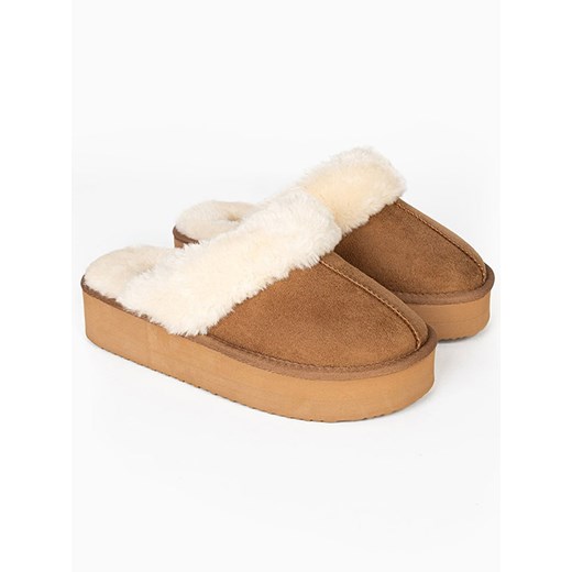 ISLAND BOOT Kapcie &quot;Emesta&quot; w kolorze jasnobrązowym ze sklepu Limango Polska w kategorii Kapcie damskie - zdjęcie 187725623