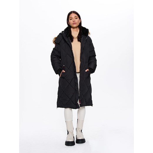 CANADA weather gear Płaszcz zimowy w kolorze czarnym ze sklepu Limango Polska w kategorii Kurtki damskie - zdjęcie 187736012
