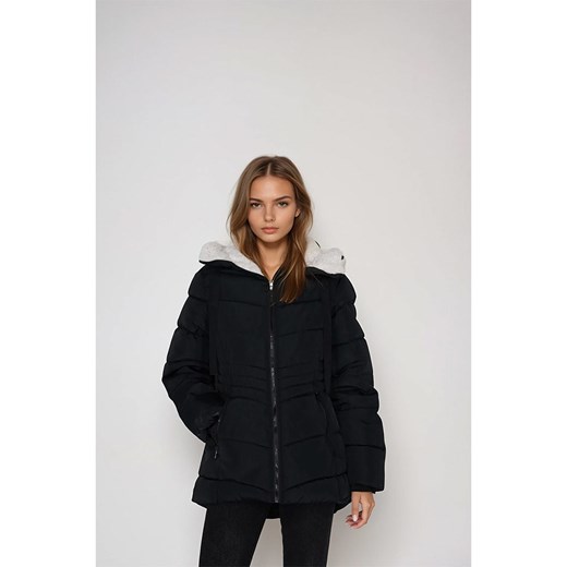 Steve Madden Kurtka zimowa w kolorze czarnym ze sklepu Limango Polska w kategorii Kurtki damskie - zdjęcie 187736501