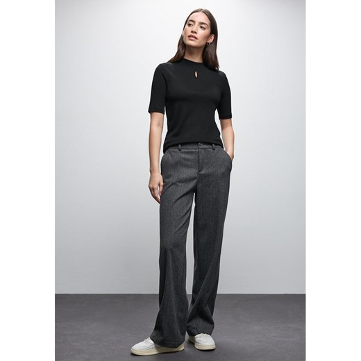 Street One Koszulka w kolorze czarnym ze sklepu Limango Polska w kategorii Bluzki damskie - zdjęcie 187744941