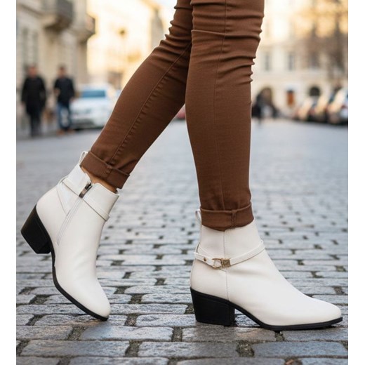 Botki na grubym obcasie Ecru /C1-2 18536 G285/ ze sklepu Pantofelek24.pl w kategorii Botki - zdjęcie 187760820