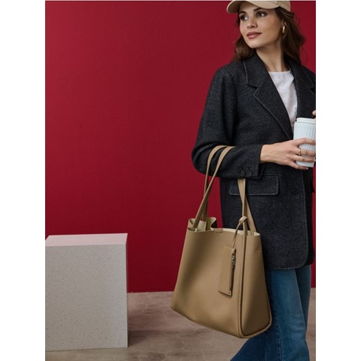 Sinsay - Torba na ramię z imitacji skóry z portfelem i kosmetyczką - beżowy ze sklepu Sinsay w kategorii Torby Shopper bag - zdjęcie 187775191