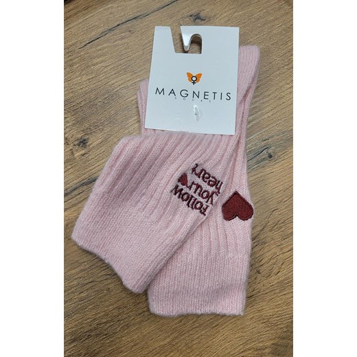 Skarpety damskie z aplikacją różowe CO-5057, Kolor różowy, Rozmiar uniwersalny, Magnetis ze sklepu Primodo w kategorii Skarpetki damskie - zdjęcie 187781352