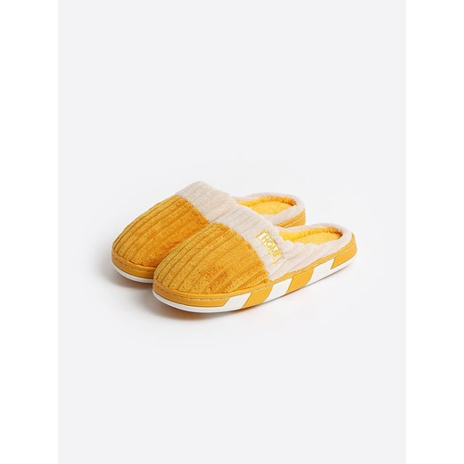 admas Kapcie w kolorze pomarańczowym ze sklepu Limango Polska w kategorii Kapcie damskie - zdjęcie 187786914