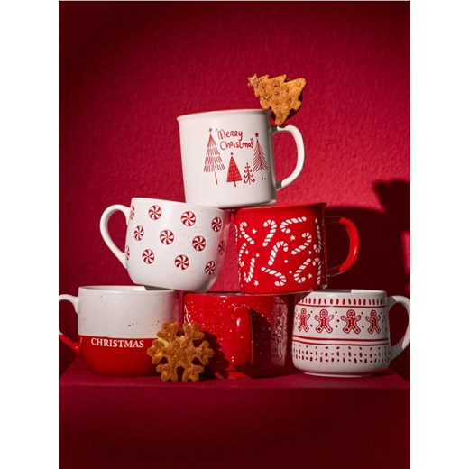 Sinsay - Kubek ze świątecznym napisem - czerwony ze sklepu Sinsay w kategorii Kubki - zdjęcie 187802871