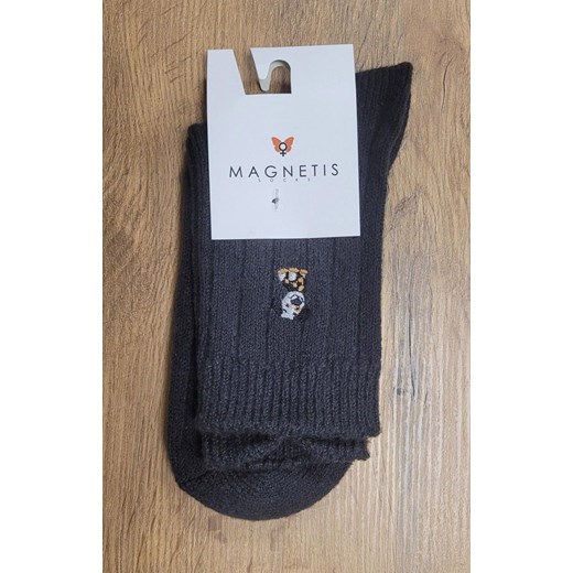Ciepłe skarpetki damskie z aplikacją grafitowe YN5063, Kolor grafitowy, Rozmiar uniwersalny, Magnetis ze sklepu Intymna w kategorii Skarpetki damskie - zdjęcie 187803993