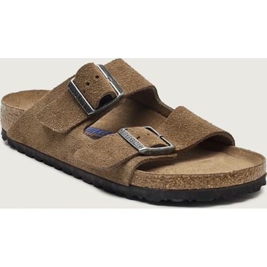 Birkenstock Klapki Arizona SFB LEVE | zamsz | narrow fit ze sklepu Gomez Fashion Store w kategorii Klapki damskie - zdjęcie 187804640