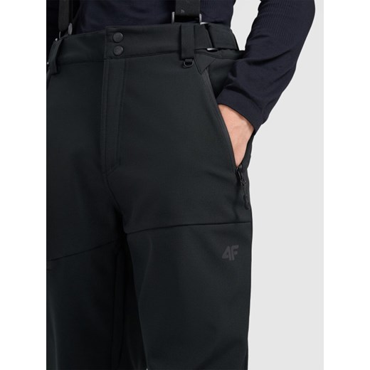 Męskie spodnie narciarskie softshellowe 4F 4FWAW25TFTRM0926 - czarne 3XL Sportstylestory.com