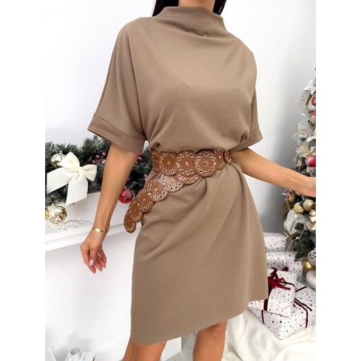 Cappuccino Prosta Sukienka ze Stójką ze sklepu ModnaKiecka.pl w kategorii Sukienki - zdjęcie 187847240