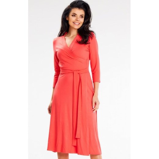 Awama A653 sukienka kopertowa z wiązaniem koralowa ze sklepu intimiti.pl w kategorii Sukienki - zdjęcie 187861021