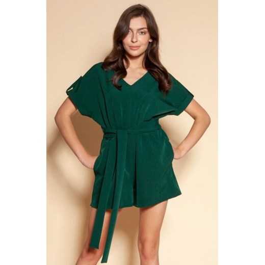 Krótki kombinezon z szarfą w pasie zielony KB120 ze sklepu intimiti.pl w kategorii Kombinezony damskie - zdjęcie 187864780