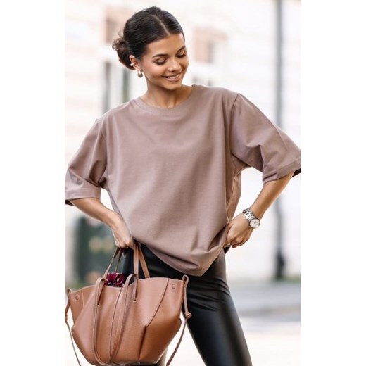 Oversizowy t-shirt damski gładki basic cappucino ze sklepu intimiti.pl w kategorii Bluzki damskie - zdjęcie 187880932