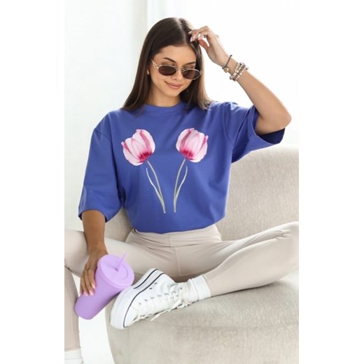 Oversizowy t-shirt Dwa Tulipany ze sklepu intimiti.pl w kategorii Bluzki damskie - zdjęcie 187881152