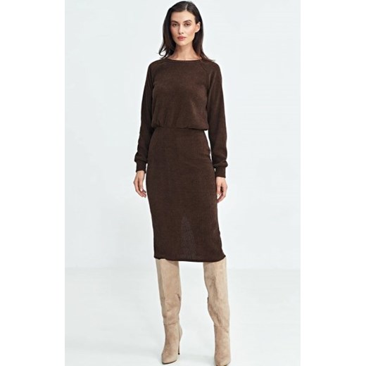Sukienka z dzianiny prążkowanej brązowa ze sklepu intimiti.pl w kategorii Sukienki - zdjęcie 187891293