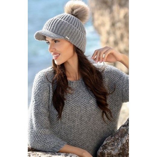 Kamea Amarylis czapka z daszkiem i pomponem ze sklepu intimiti.pl w kategorii Czapki zimowe damskie - zdjęcie 187895384