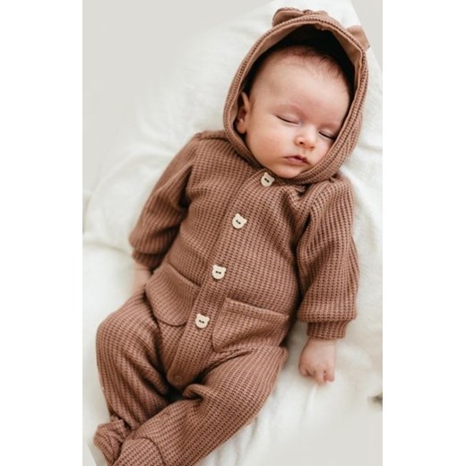 Sweterkowy pajac niemowlęcy z kapturem ze sklepu intimiti.pl w kategorii Pajacyki - zdjęcie 187898942