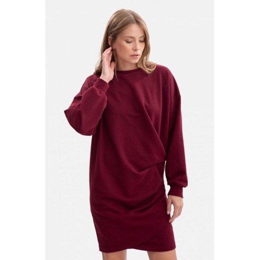 Bewear B298 sukienka dzianinowa z zakładkami bordowa ze sklepu intimiti.pl w kategorii Sukienki - zdjęcie 187906174