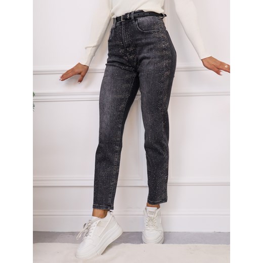 SPODNIE JEANSOWE MOM FIT ZDOBIONE CYRKONIAMI- SZARE ze sklepu olika.com.pl w kategorii Jeansy damskie - zdjęcie 187916560