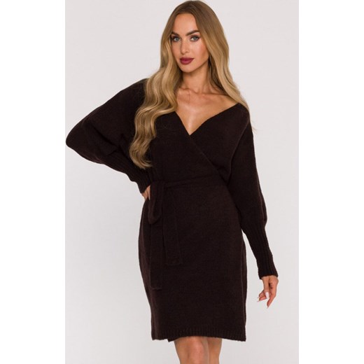 Czekoladowa sukienka swetrowa kopertowa z wiązaniem M631, Kolor czekoladowy, Rozmiar L/XL, MOE ze sklepu Primodo w kategorii Sukienki - zdjęcie 187917820