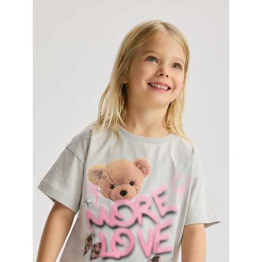 Reserved - Bawełniany t-shirt z nadrukiem - jasnoszary ze sklepu Reserved w kategorii Bluzki dziewczęce - zdjęcie 187927954