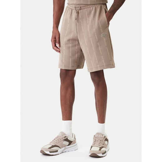 EA7 Emporio Armani Szorty sportowe 7M001393 AF12660 F1030 Beżowy Regular Fit ze sklepu MODIVO w kategorii Spodenki męskie - zdjęcie 187934180