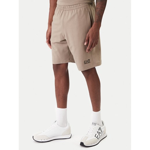 EA7 Emporio Armani Szorty sportowe 8NPS65 PJVRZ U6167 Beżowy Regular Fit ze sklepu MODIVO w kategorii Spodenki męskie - zdjęcie 187934230