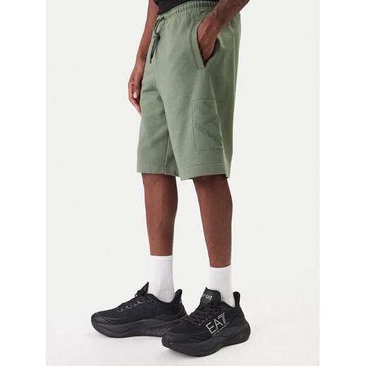 EA7 Emporio Armani Szorty sportowe 7M001491 AF17787 U7235 Zielony Regular Fit ze sklepu MODIVO w kategorii Spodenki męskie - zdjęcie 187938261