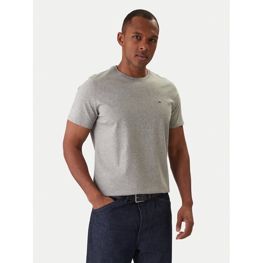 Tommy Jeans T-Shirt DM0DM04411 Szary Slim Fit ze sklepu MODIVO w kategorii T-shirty męskie - zdjęcie 187946991