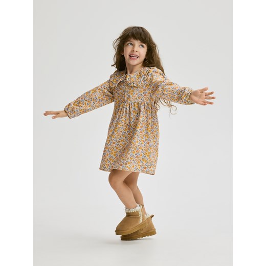 Reserved - Wzorzysta sukienka z kołnierzem - wielobarwny ze sklepu Reserved w kategorii Sukienki dziewczęce - zdjęcie 187947753