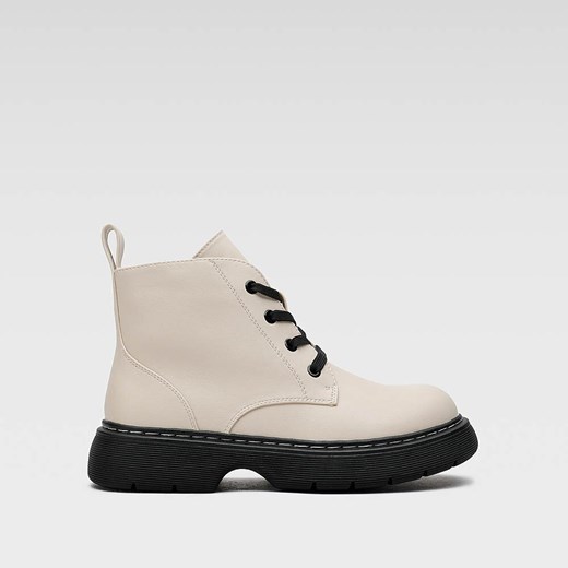 Trzewiki Jenny Fairy WS5891-01 ze sklepu ccc.eu w kategorii Workery damskie - zdjęcie 187957234