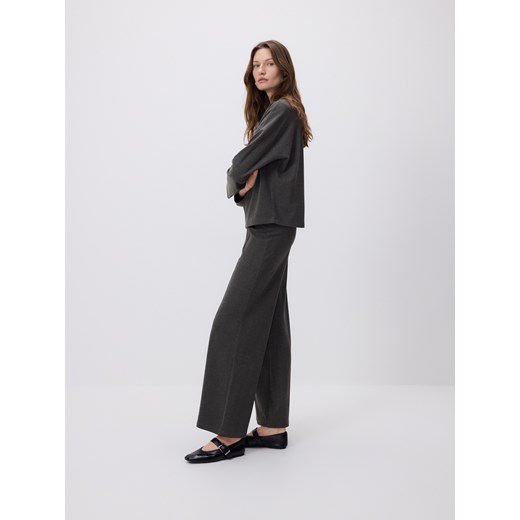 Reserved - Spodnie z przeszyciem - wielobarwny ze sklepu Reserved w kategorii Spodnie damskie - zdjęcie 187957461