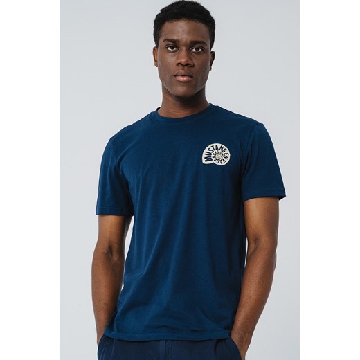 Męski T-Shirt Mustang Style Austin Dress Blues 1016489 5334 ze sklepu YouNeedit.pl w kategorii T-shirty męskie - zdjęcie 187961871