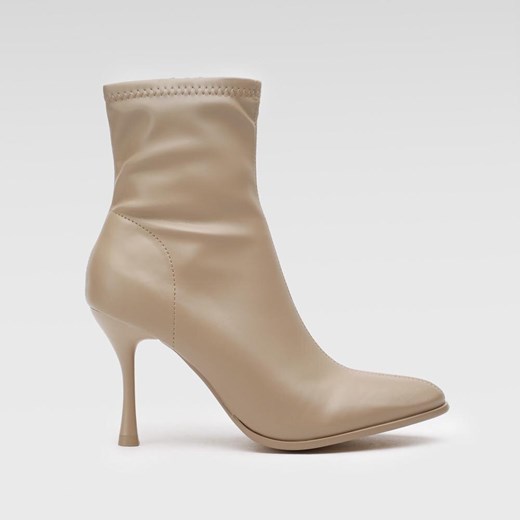 Botki Jenny Fairy LS5784-01 ze sklepu ccc.eu w kategorii Botki - zdjęcie 187965230