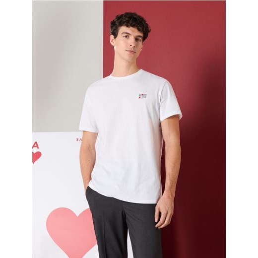 Sinsay - Bawełniana koszulka z napisem - biały ze sklepu Sinsay w kategorii T-shirty męskie - zdjęcie 187966071