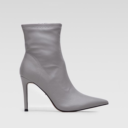 Botki DeeZee LS5629-01 ze sklepu ccc.eu w kategorii Botki - zdjęcie 187969250