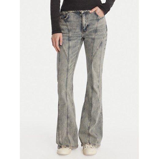 Guess Jeansy W6RA2 WD6671 Niebieski ze sklepu MODIVO w kategorii Jeansy damskie - zdjęcie 187971290