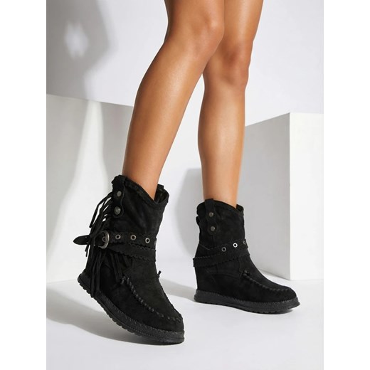 Royalfashion Czarne damskie botki z ukrytym koturnem Dibisa ze sklepu royalfashion.pl w kategorii Botki - zdjęcie 187972274